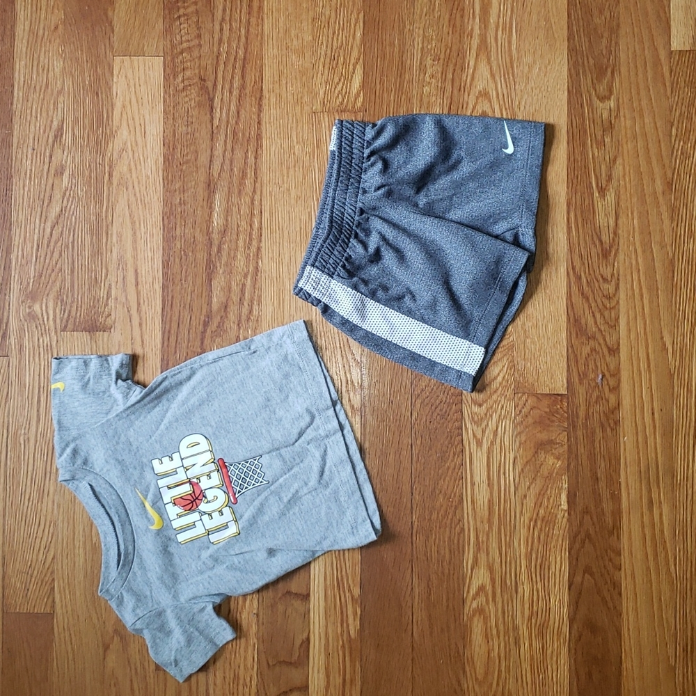 Nike short set Boy Nike Tee & Dri-FIT Shorts Set Gray